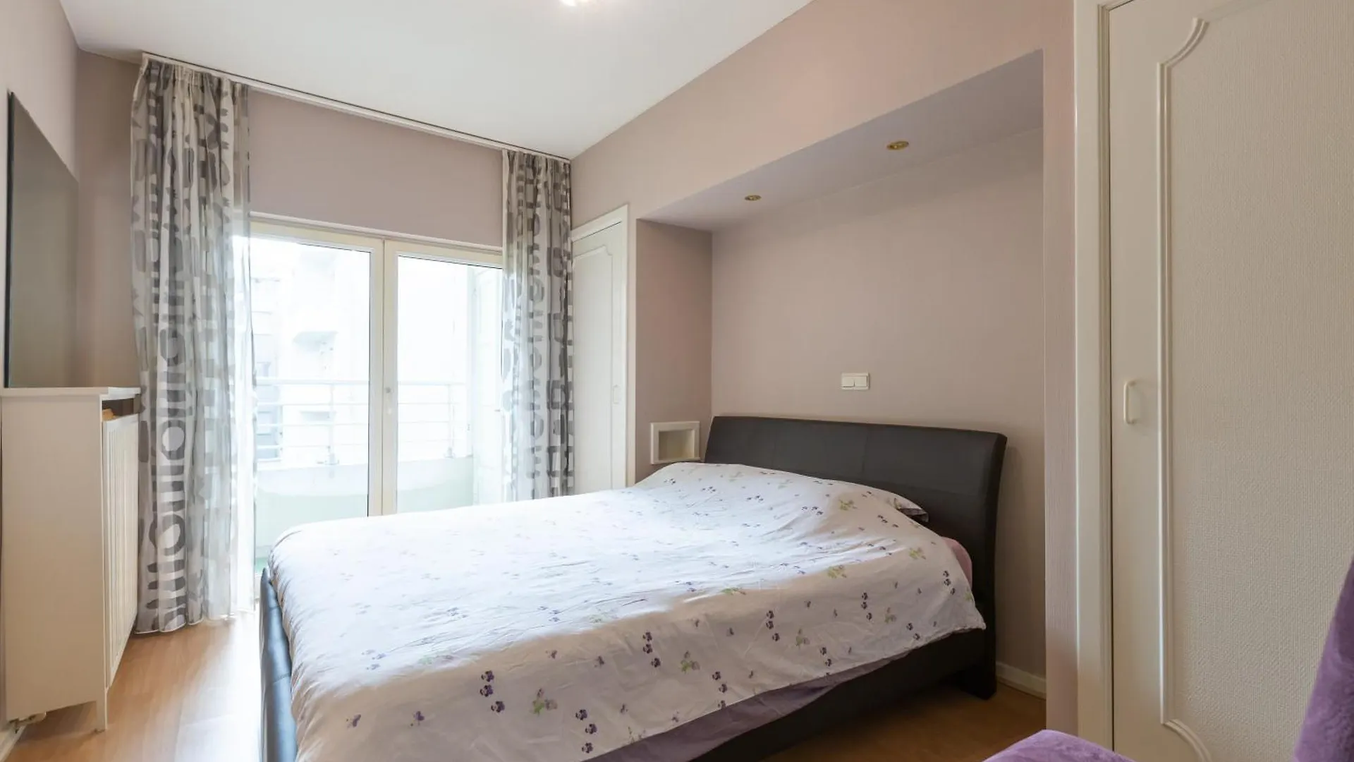 Eden Roc 02-03 Apartment Ostend